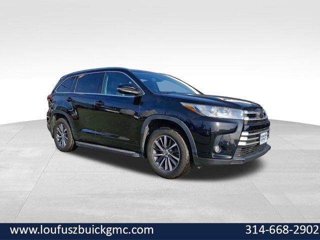 used 2018 Toyota Highlander car, priced at $23,388