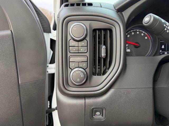 new 2025 GMC Sierra 1500 car, priced at $42,500