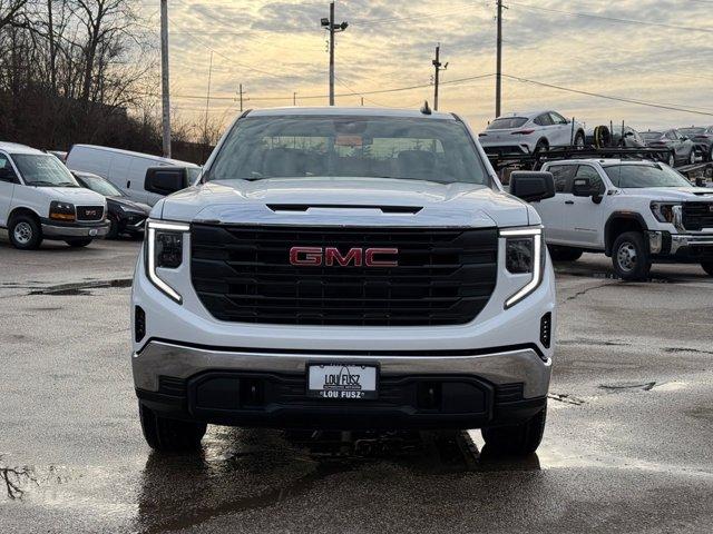 new 2025 GMC Sierra 1500 car, priced at $42,500