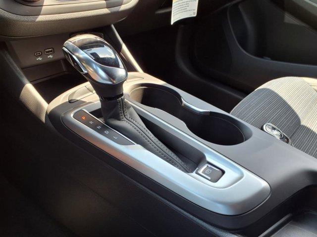 new 2025 Buick Envista car, priced at $24,283