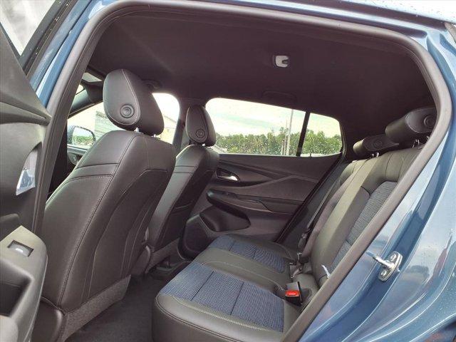 new 2025 Buick Envista car, priced at $26,151