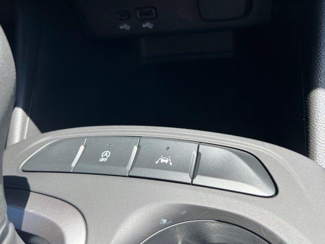 new 2025 Buick Envista car, priced at $24,658