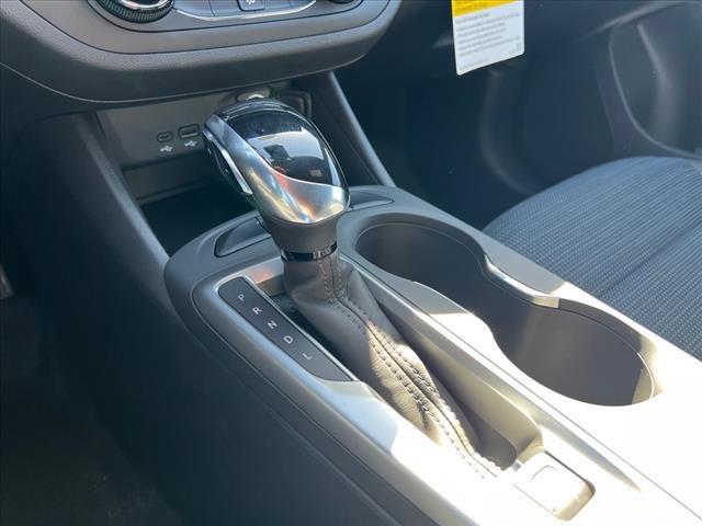 new 2025 Buick Envista car, priced at $24,175