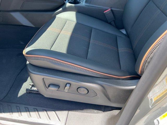 new 2025 GMC Canyon car, priced at $43,101