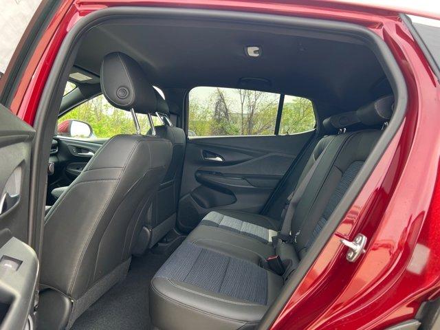 new 2025 Buick Envista car, priced at $25,920