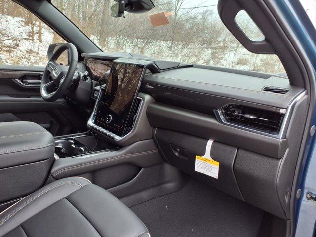new 2025 GMC Yukon XL car, priced at $79,743
