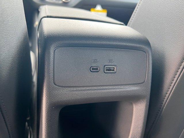 new 2025 Buick Envista car, priced at $25,920