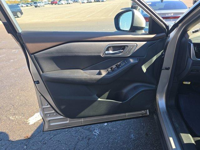 used 2023 Nissan Rogue car