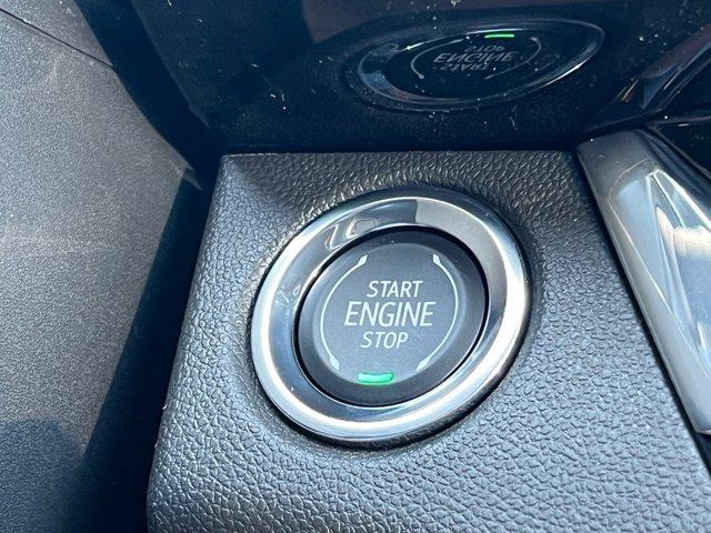 new 2025 Buick Envista car, priced at $27,285