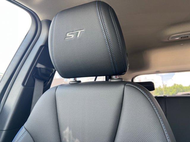 new 2026 Buick Encore GX car, priced at $25,975