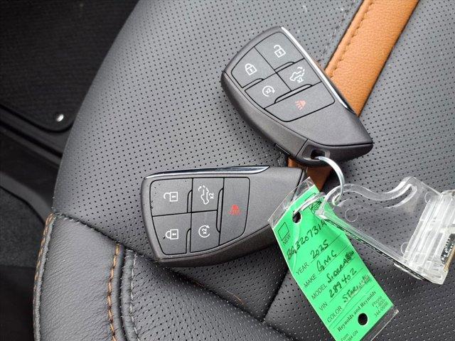 used 2025 GMC Sierra 2500 car, priced at $70,931