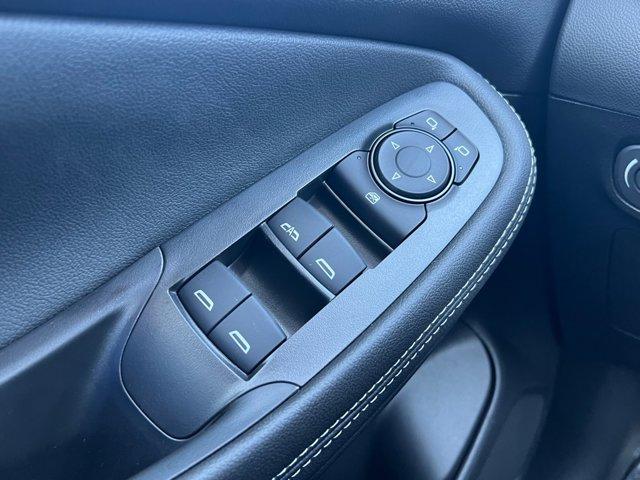 new 2025 Buick Encore GX car, priced at $25,789