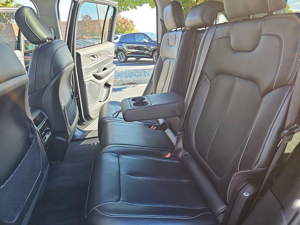 used 2023 Jeep Grand Cherokee car, priced at $34,900