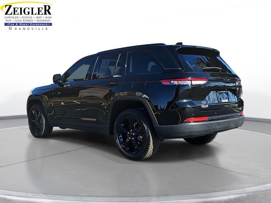 used 2023 Jeep Grand Cherokee car, priced at $34,900