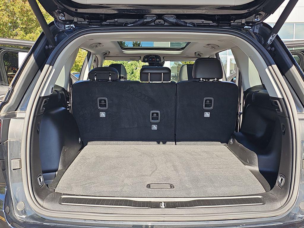 used 2023 Jeep Grand Cherokee car, priced at $34,900