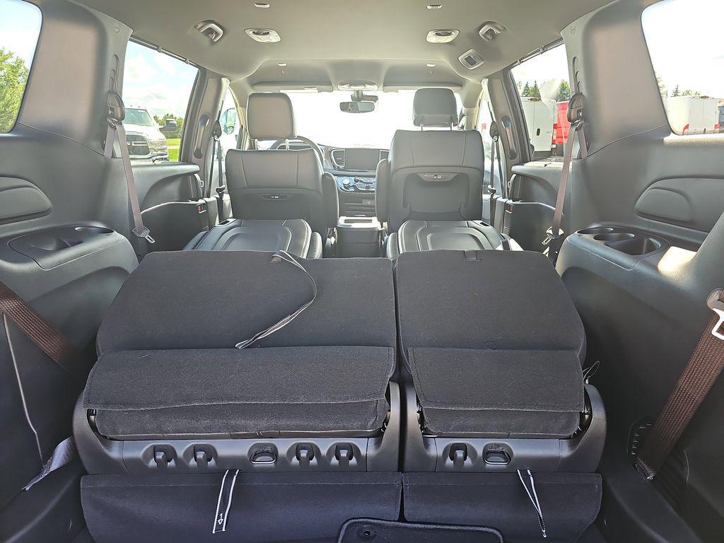 new 2026 Chrysler Pacifica car, priced at $39,741