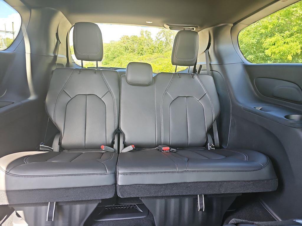 new 2026 Chrysler Pacifica car, priced at $39,741