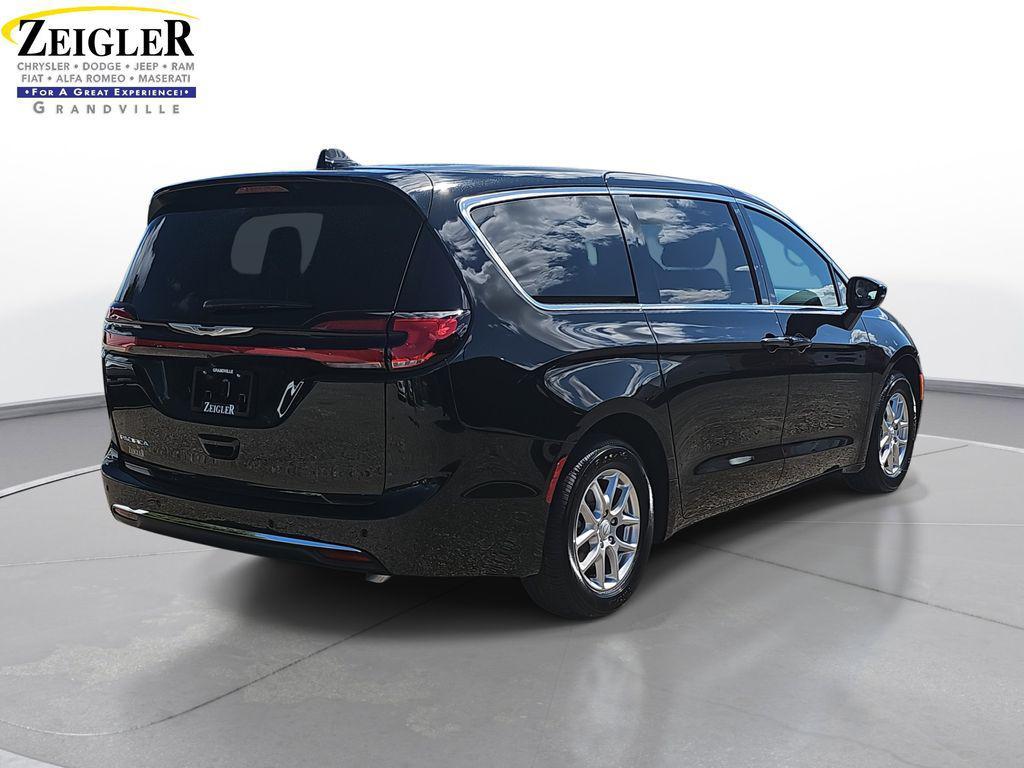 new 2026 Chrysler Pacifica car, priced at $39,741