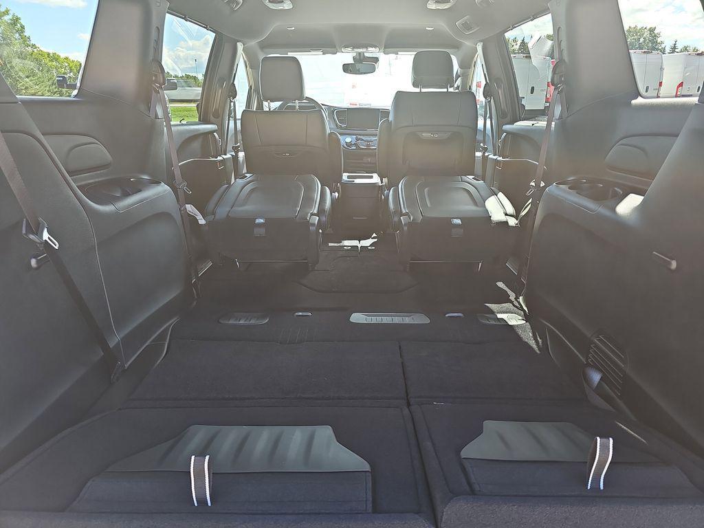 new 2026 Chrysler Pacifica car, priced at $39,741