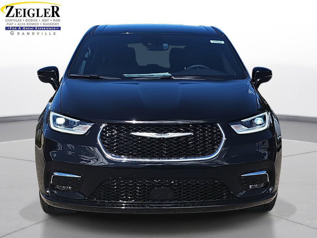 new 2026 Chrysler Pacifica car, priced at $39,741