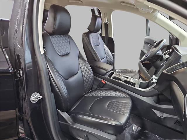 used 2024 Ford Edge car, priced at $26,900