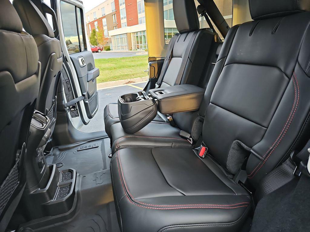 new 2026 Jeep Wrangler car, priced at $61,776