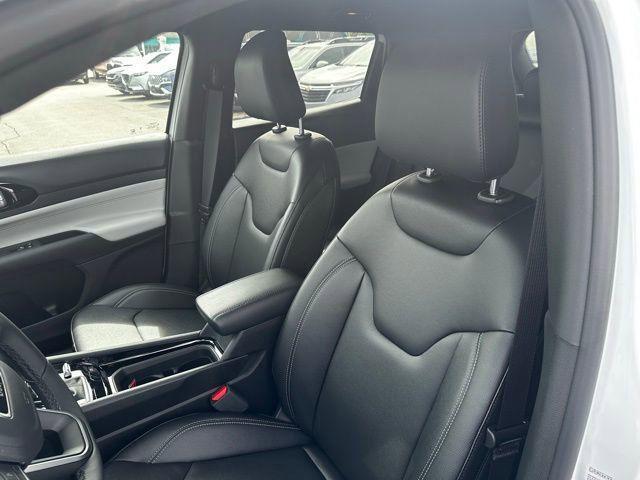 new 2025 Jeep Compass car, priced at $31,248