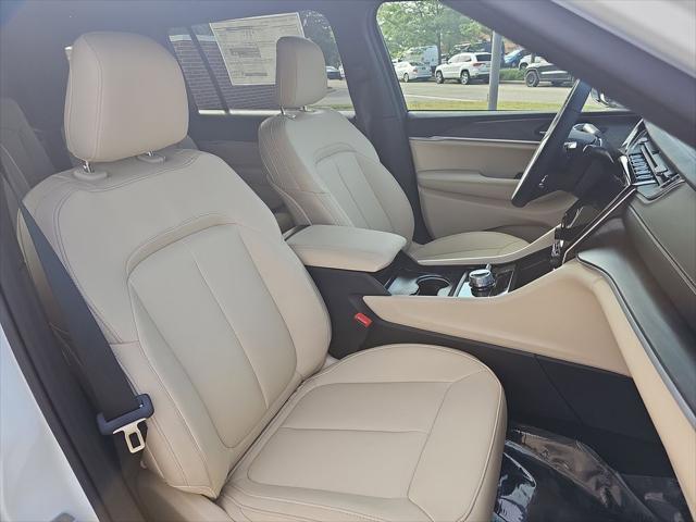 new 2025 Jeep Grand Cherokee L car, priced at $47,937