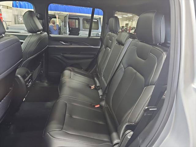 new 2025 Jeep Grand Cherokee car, priced at $47,641
