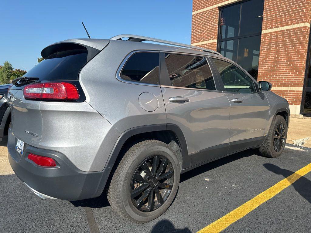 used 2015 Jeep Cherokee car, priced at $14,000