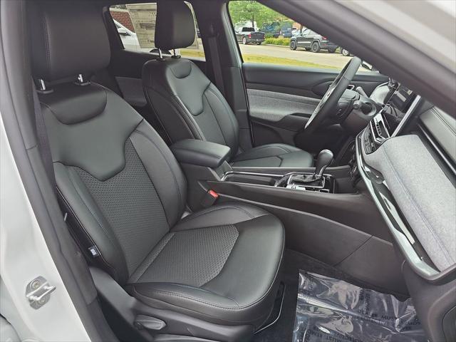 new 2025 Jeep Compass car, priced at $27,868