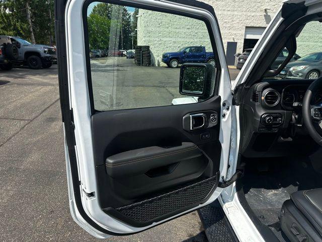new 2025 Jeep Wrangler car, priced at $59,015