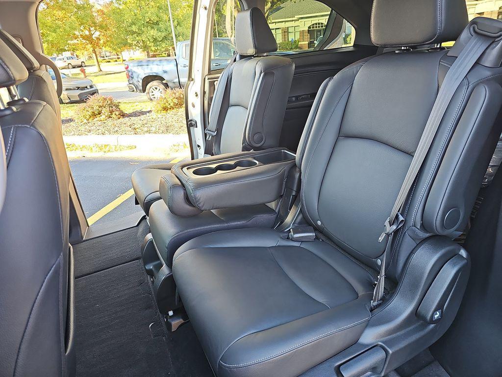 used 2024 Honda Odyssey car, priced at $36,995