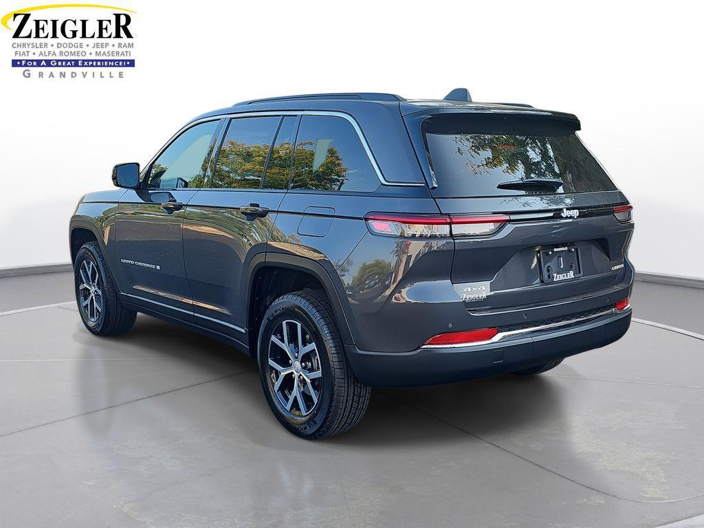 new 2025 Jeep Grand Cherokee car, priced at $47,590