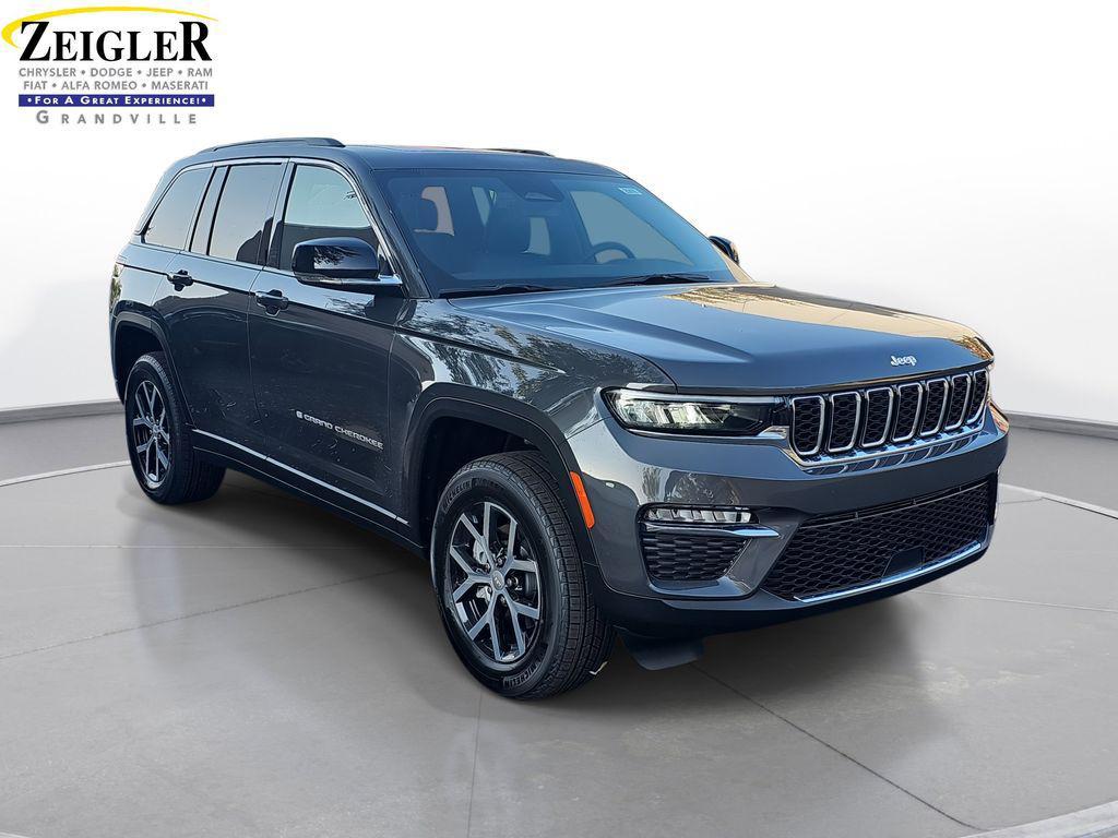 new 2025 Jeep Grand Cherokee car, priced at $47,590