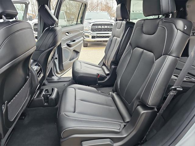 new 2024 Jeep Grand Cherokee L car, priced at $41,250