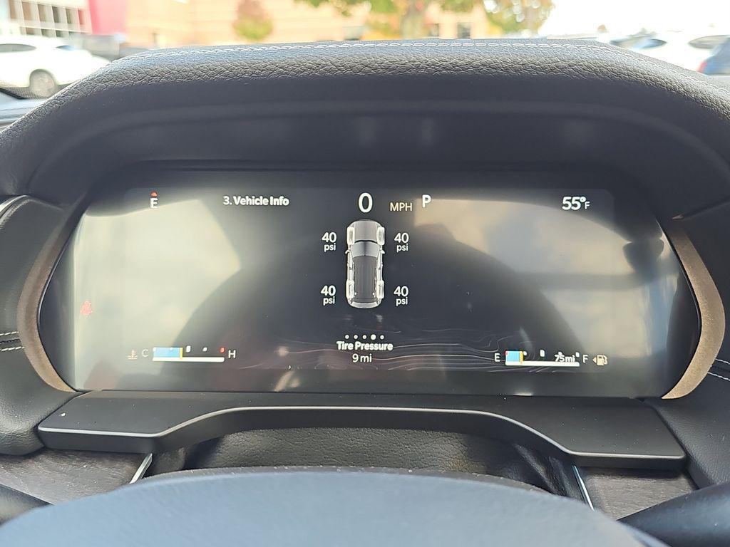 new 2025 Jeep Grand Cherokee car, priced at $50,043