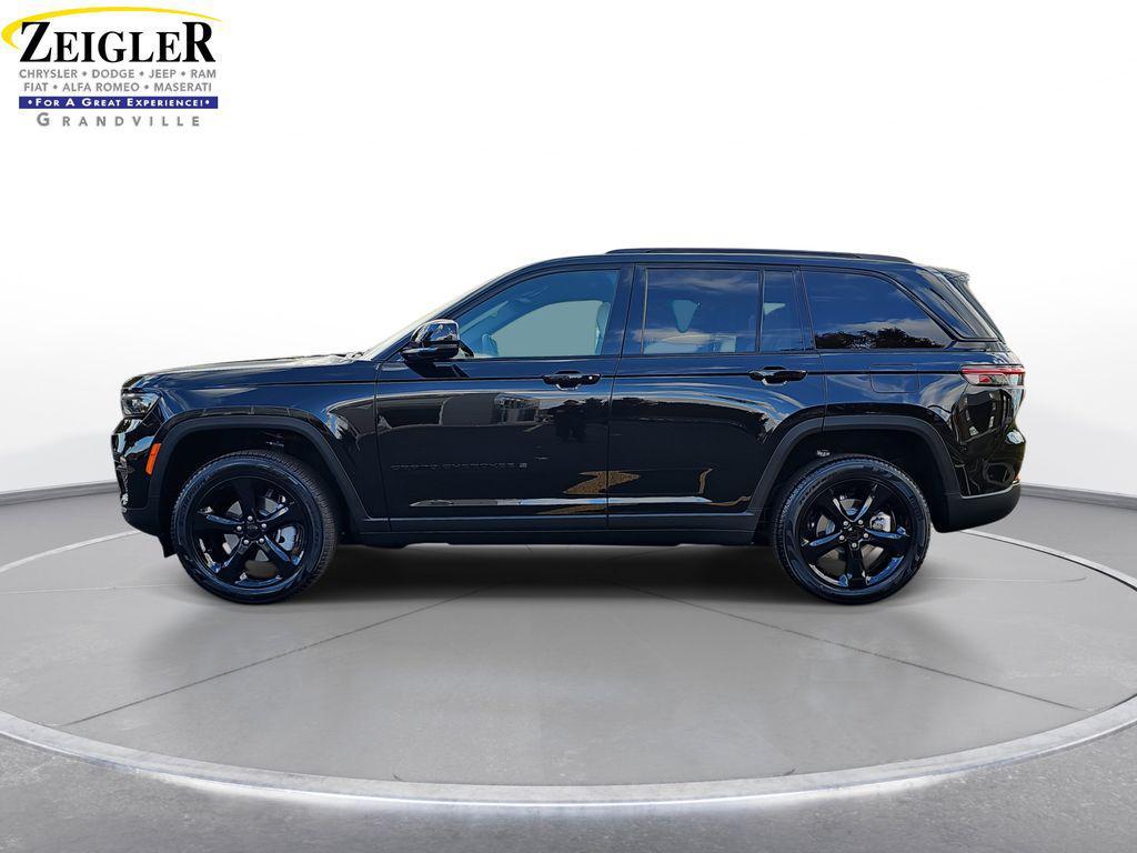 new 2025 Jeep Grand Cherokee car, priced at $50,043