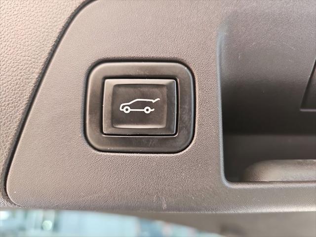 used 2022 Buick Envision car, priced at $24,000