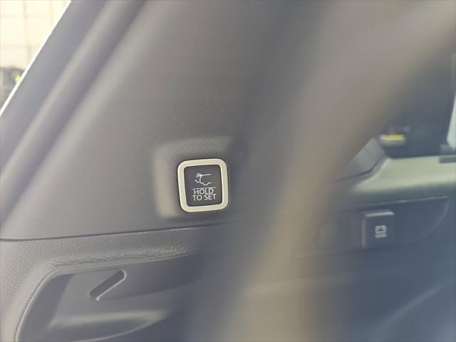 new 2025 Jeep Grand Cherokee car, priced at $46,646