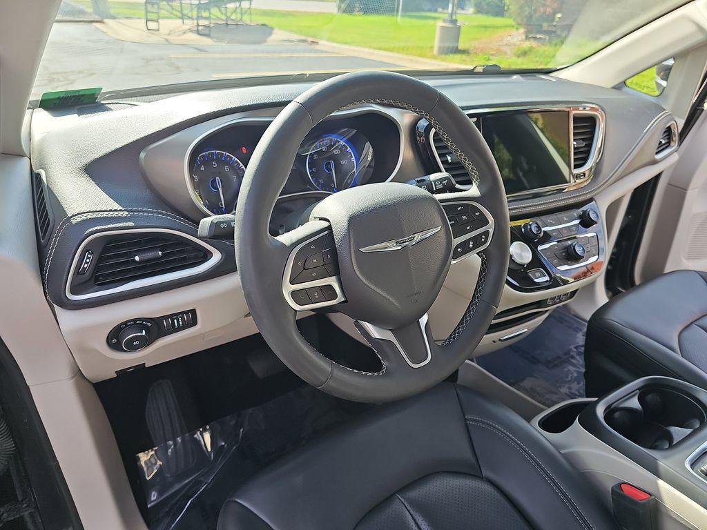 used 2023 Chrysler Pacifica car, priced at $23,500