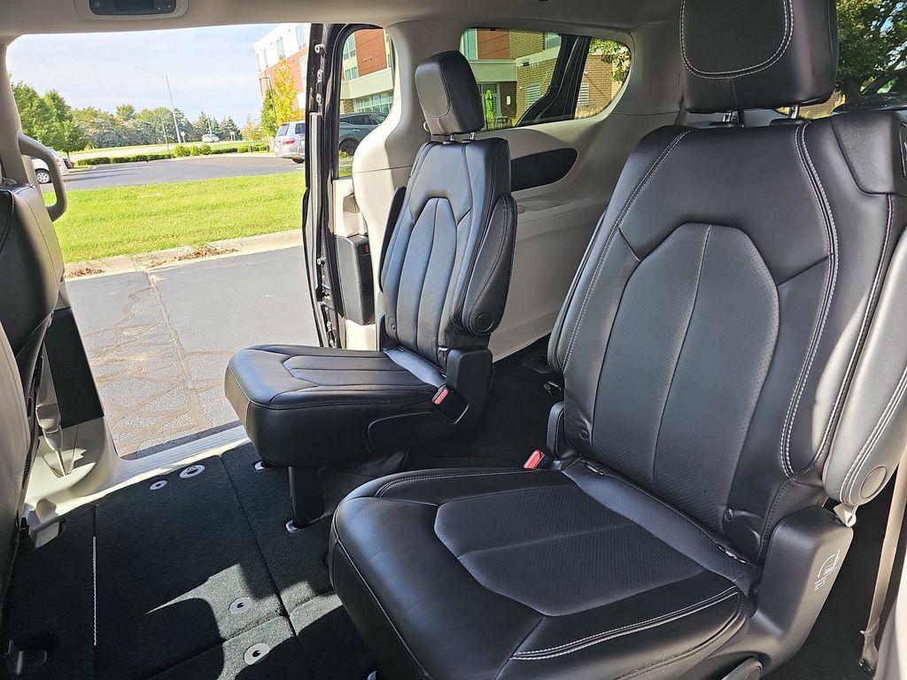 used 2023 Chrysler Pacifica car, priced at $23,500