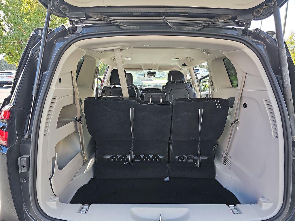 used 2023 Chrysler Pacifica car, priced at $23,500