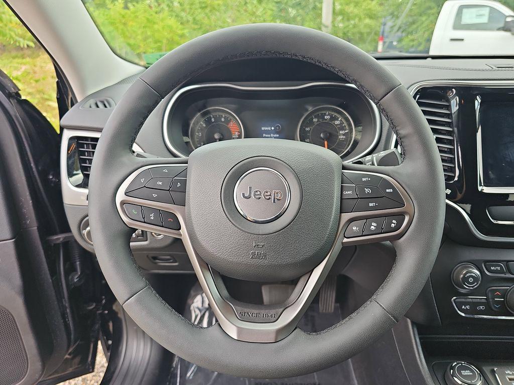 used 2022 Jeep Cherokee car, priced at $25,250