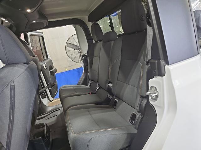 new 2025 Jeep Gladiator car, priced at $49,302