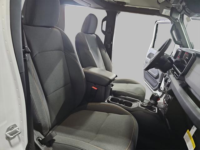 new 2025 Jeep Gladiator car, priced at $51,610