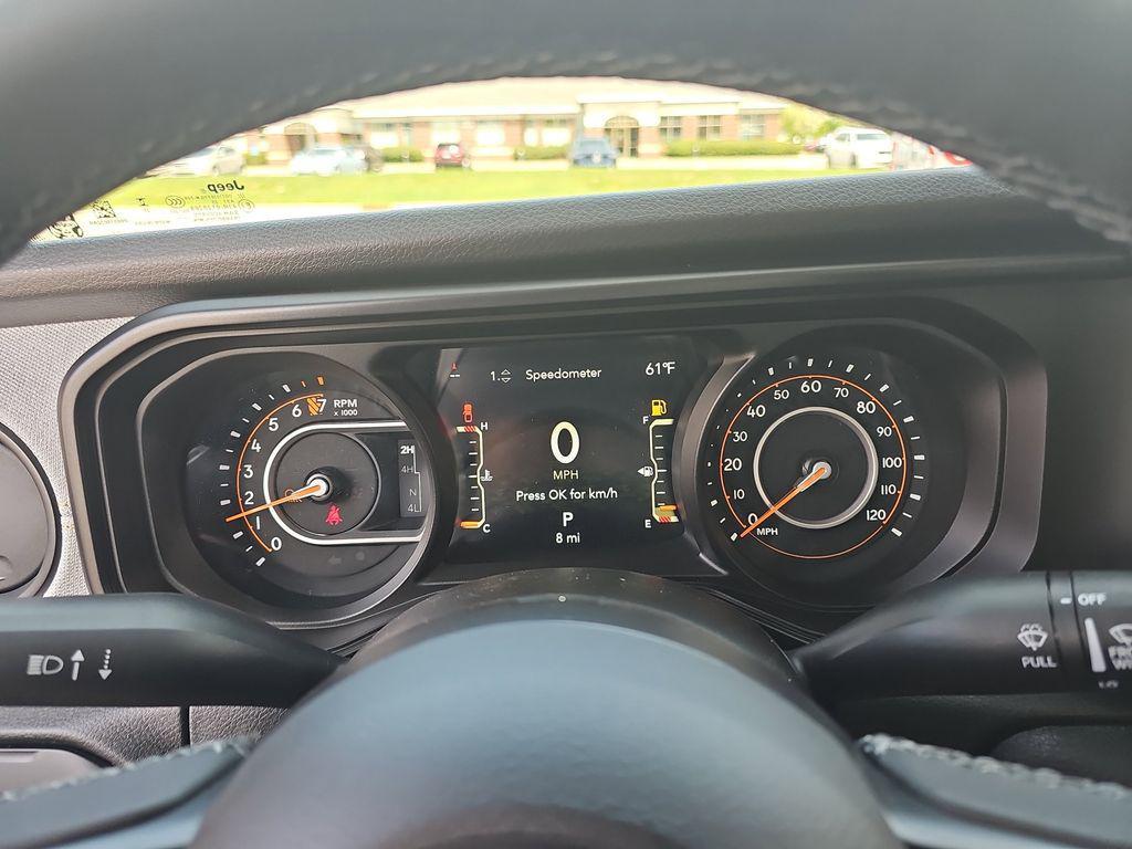 new 2025 Jeep Gladiator car, priced at $44,015