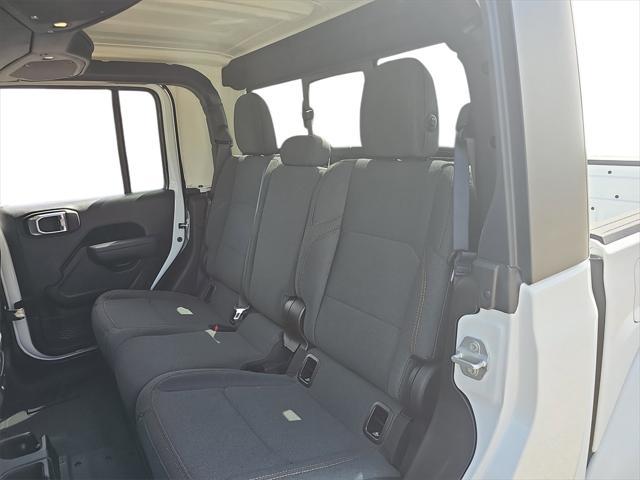 new 2025 Jeep Gladiator car, priced at $47,399