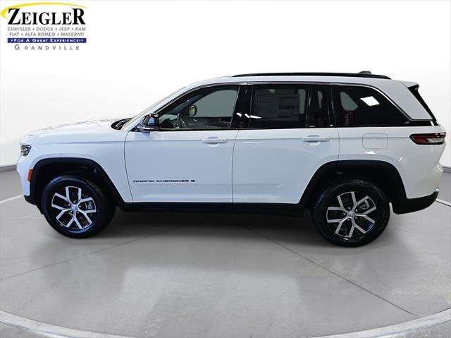 new 2025 Jeep Grand Cherokee car, priced at $42,000