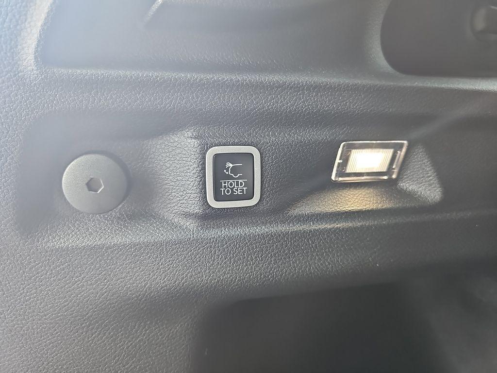 new 2025 Jeep Grand Cherokee L car, priced at $46,725